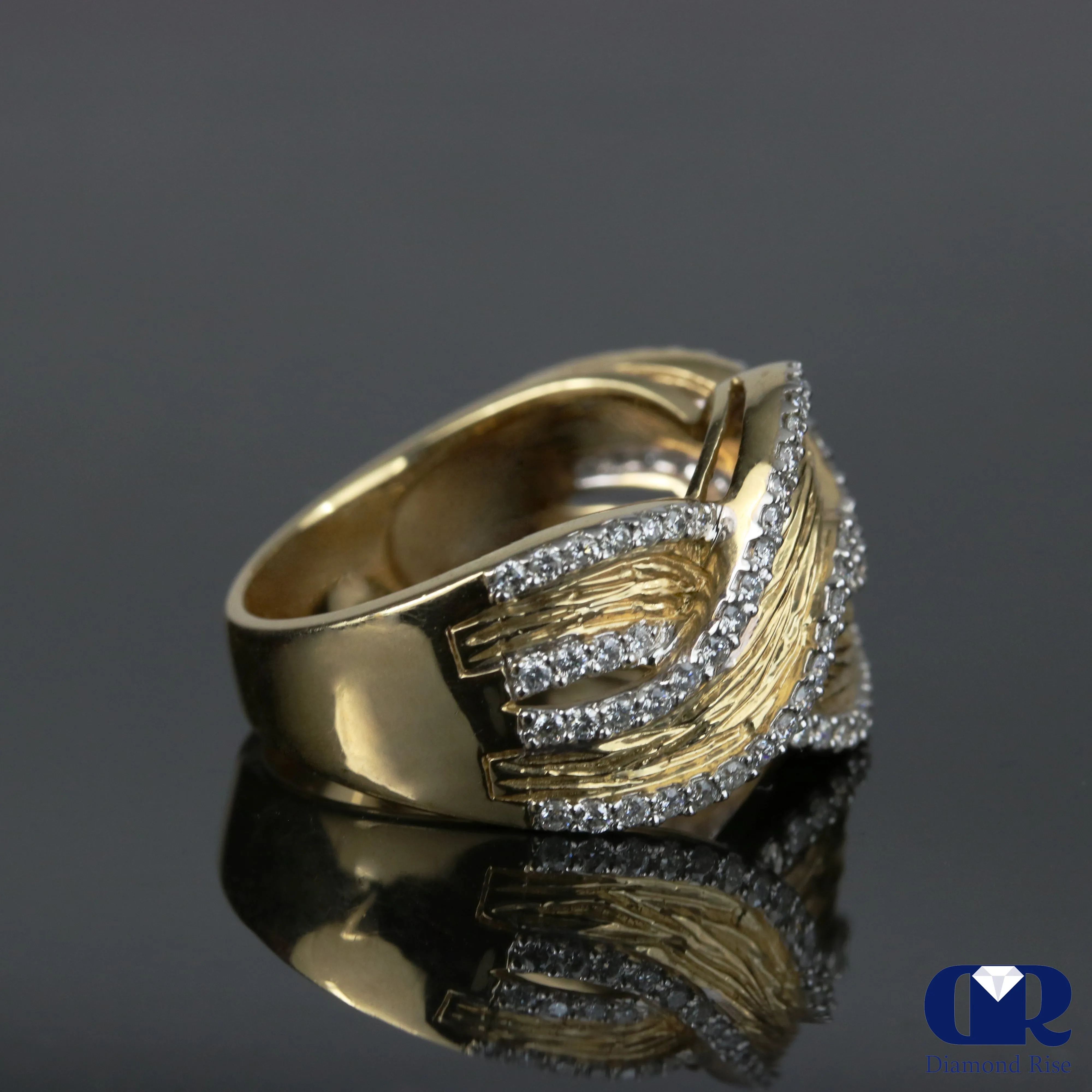 Diamond Hammer Wave Shaped Wedding Ring In 14K Gold